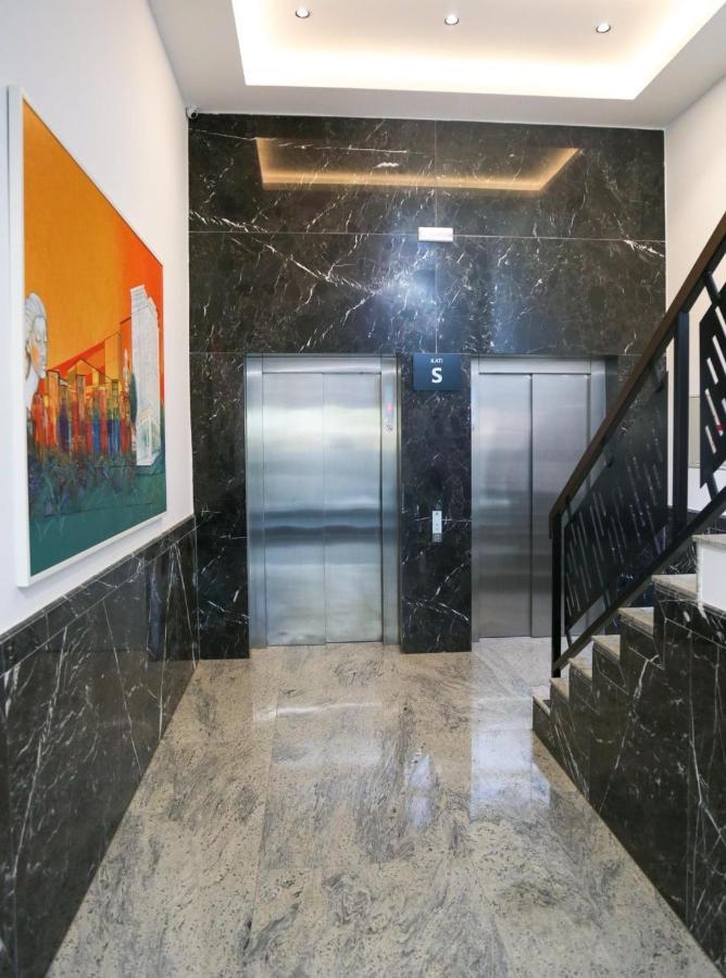 פרישטינה Central Luxury Apartment מראה חיצוני תמונה