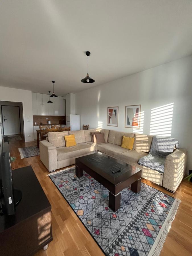 פרישטינה Central Luxury Apartment מראה חיצוני תמונה