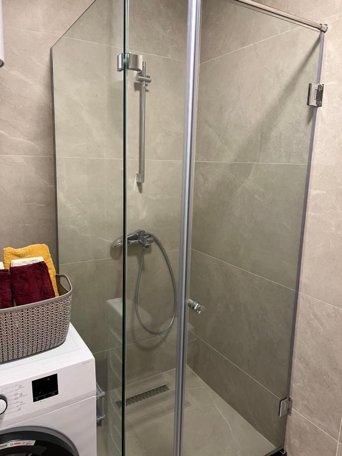 פרישטינה Central Luxury Apartment מראה חיצוני תמונה