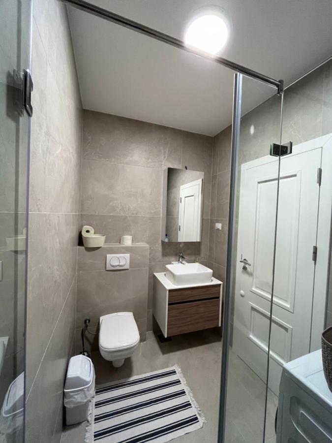 פרישטינה Central Luxury Apartment מראה חיצוני תמונה